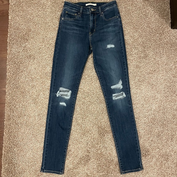 Levi’s Women’s 721 High Rise Ripped Style Skinny Jean Sz 26 - Picture 1 of 5